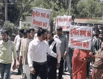 कांग्रेस नेत्री का आरोप- टिकट के लिए रिश्वत मांगी