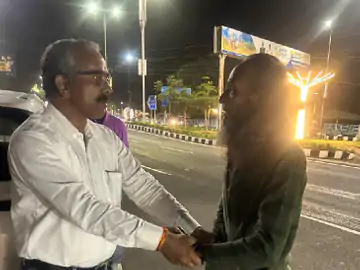 भोपाल के कमला पार्क में जाली तोड़ते रंगेहाथ पकड़ा
