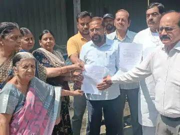 भोपाल के बावड़ियाकलां में शराब दुकान खोलने का विरोध