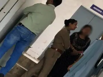 होटल स्मार्ट हवेली इन में पकड़ाया सेक्स रैकेट