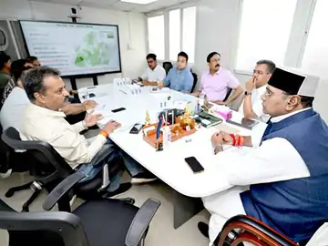 सहकारिता से चलेंगे पेट्रोल पम्प और जनऔषधि केंद्र