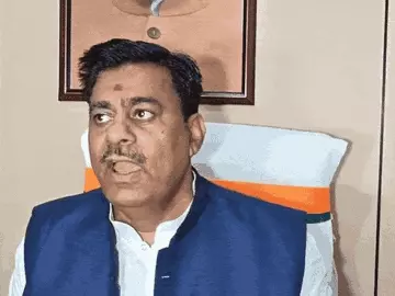 भाजपा विधायक ने धर्मग्रंथों पर उठाए सवाल