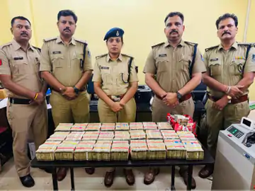 इंदौर में हवाला के 1 करोड़ 30 लाख जब्त