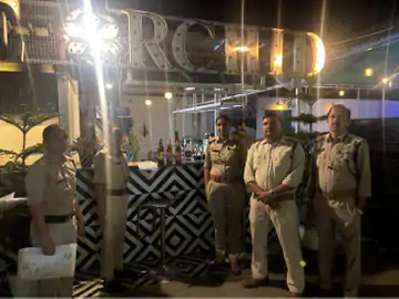 आबकारी विभाग ने एक रात में बनाए 28 केस