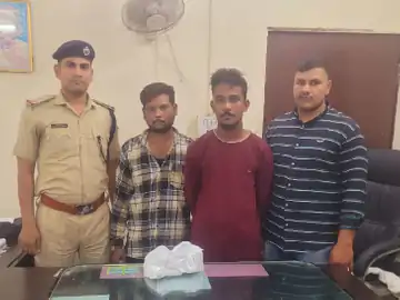 ट्रेन के बाथरूम में टोटी चुरा रहा था चोर:पीछे से पहुंच गई RPF