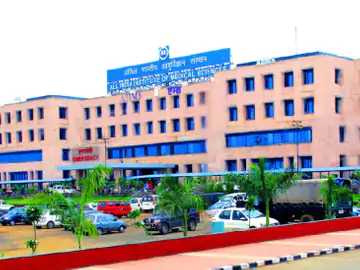 कोविड-19 अलर्ट के बीच एम्स ने बनाई टास्क फोर्स