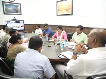 भोपाल कमिश्नर ने देखा बाढ़ का प्लान