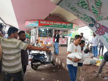 शराब दुकानों के बाहर अतिक्रमण…7 जगह कार्रवाई