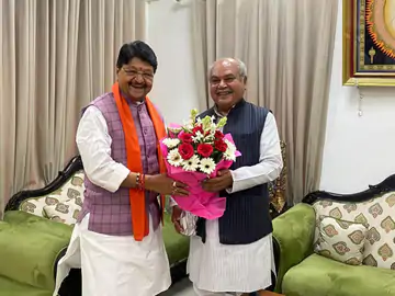 विधानसभा अध्यक्ष तोमर से मिले मंत्री विजयवर्गीय