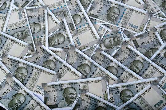 1600 खातों की ₹2500 करोड़ की जानकारी छिपाई