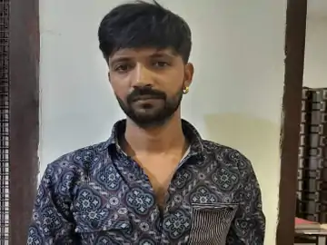 नाबालिग पुलिस से बोली- मां का प्रेमी छेड़छाड़ करता है