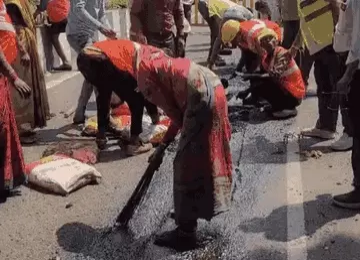 भोपाल की सड़कों पर पीडब्ल्यूडी ने पेंचवर्क शुरू कराया