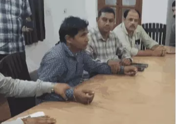 कनिष्ठ आपूर्ति अधिकारी ₹50,000 की रिश्वत लेते गिरफ्तार