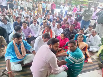 भोपाल में प्राईवेट स्कूल संचालकों का प्रदर्शन