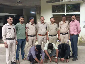 विदिशा में नाबालिगों छेड़छाड़ पर 3 गिरफ्तार