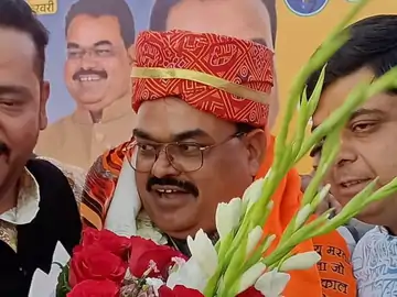 भोपाल BJP जिलाध्यक्ष के नाम पर दुकानदारों को धमकाया FIR दर्ज