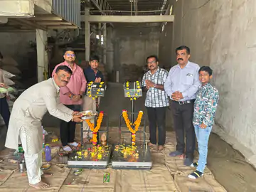 भोपाल की करोंद मंडी में मुहूर्त के सौदे