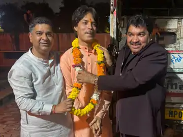 कांग्रेस नेता पिंटू जोशी को आया अटैक