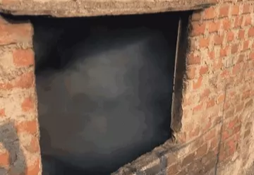 भोपाल के अशोका गार्डन में रजाई-गद्दे की दुकान पर लगी आग