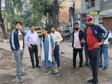 सफाई में लापरवाही क्षेत्रीय दरोगा को हटाया