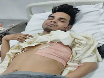 जूनियर कर्मचारी ने सीनियर पर किया हमला