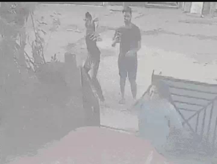 भोपाल में दिनदहाड़े पत्थर और तोड़फोड़ का हाईवोल्टेज ड्रामा