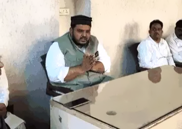 भोपाल में जर्जर सड़कें-धूल पर MLA का फिर फूटा गुस्सा