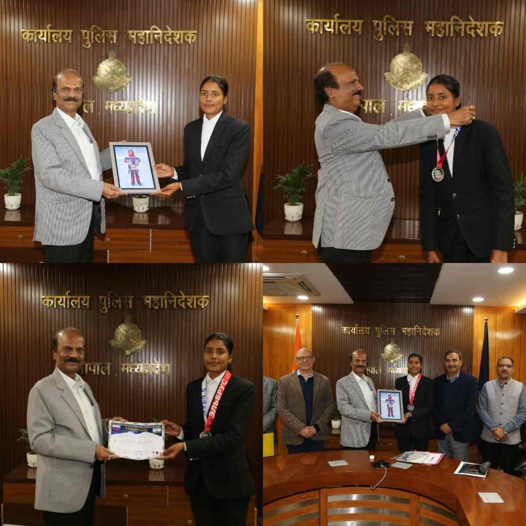 मैहर की बेटी अंजना सिंह ने यूरोप की चोटी से दिया नशे के खिलाफ संदेश, DGP ने किया सम्मानित