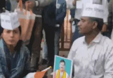 संविदा वर्ग-1 के वेटिंग लिस्ट के अभ्यर्थियों ने हवन किया