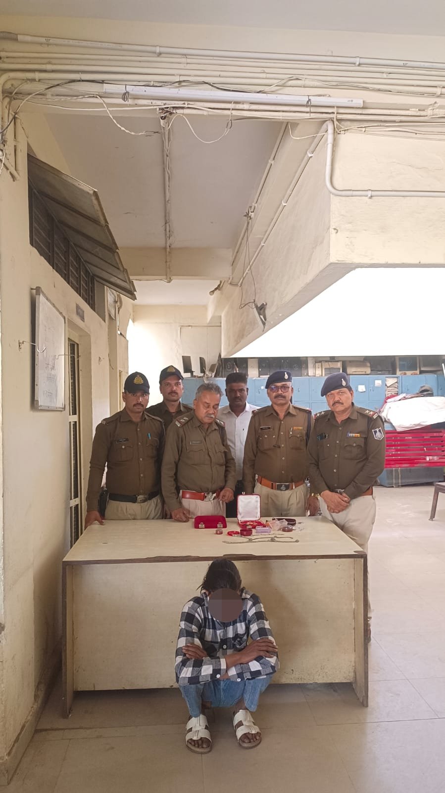 निशातपुरा पुलिस की बड़ी कामयाबी: 12 घंटे में सुलझाई 4.5 लाख की चोरी, शातिर बदमाश गिरफ्तार