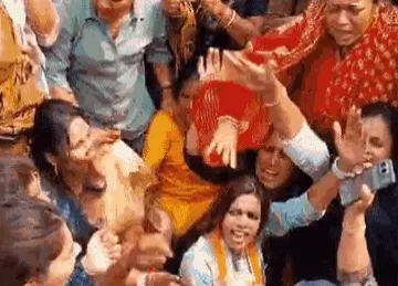 महिला कांग्रेस का हल्लाबोल: महंगाई के मुद्दे पर वित्त मंत्री के बंगले का घेराव, पुलिस से तीखी