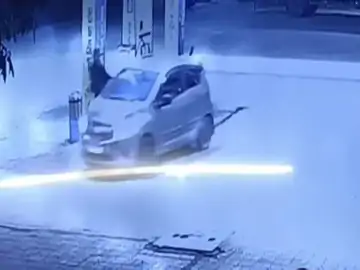 पंपकर्मी की मौत मामले में कार मालिक की तलाश, पिता हिरासत में