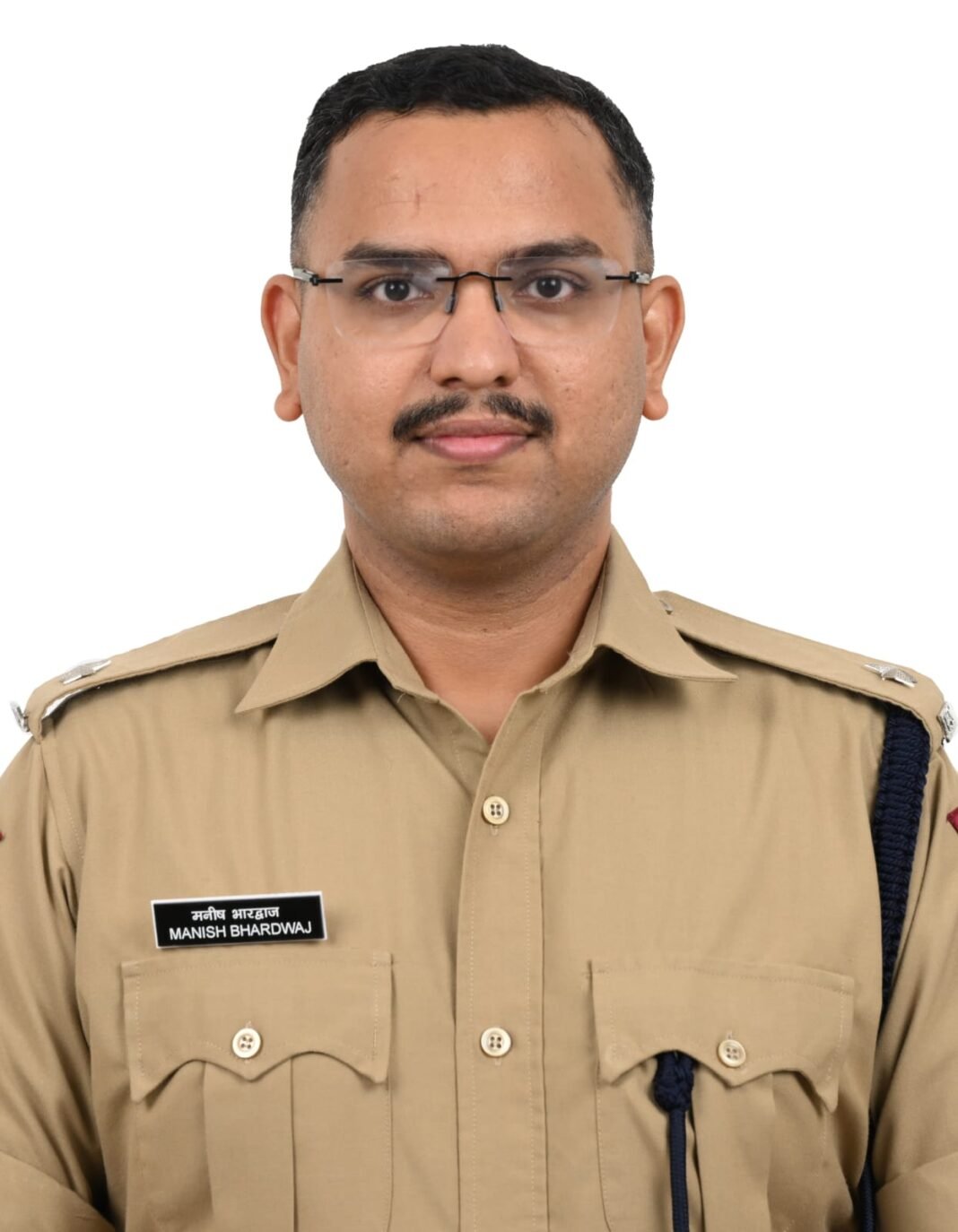 रात 11 बजते ही सड़कों पर उतरी पुलिस: एसीपी ने खुद बंद कराए बार और क्लब