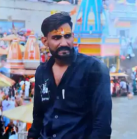 परवलिया में सड़क किनारे मिला किसान का शव