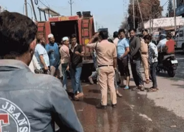 भोपाल: टिंबर मार्केट में फिर धधकी आग, ‘बारूद’ के ढेर पर शहर; मेट्रो के काम में भी अड़चन