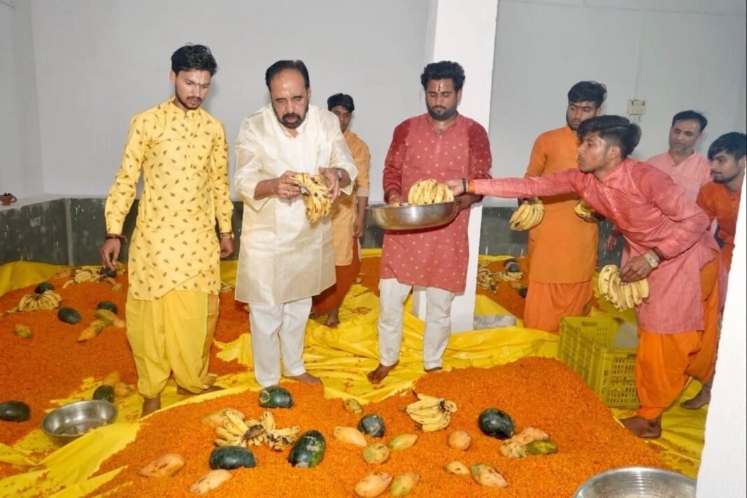 माँ ललिता महात्रिपुरसुंदरी व नवग्रह प्रतिमाओं का हुआ अधिवास, वैदिक मंत्रों से गूंजा दिव्य लोक