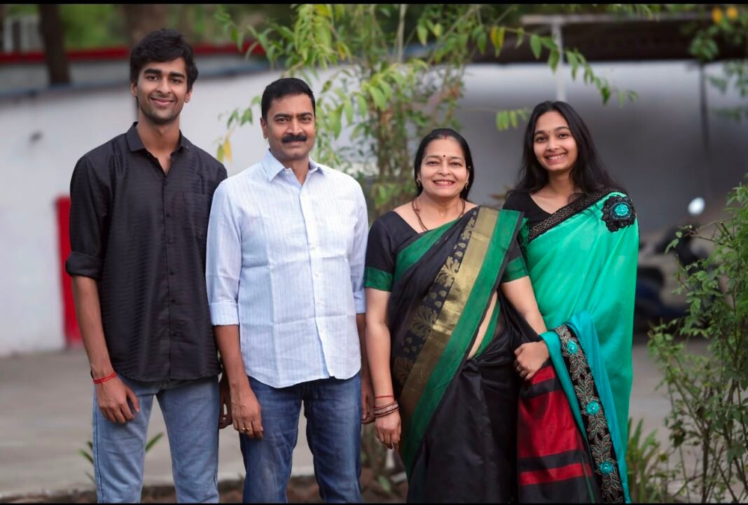 एसपी दिनेश कौशल के बेटे ने IIT दिल्ली से इंजीनियरिंग और बेटी ने MBBS की परीक्षा पास कर बढ़ाया मान