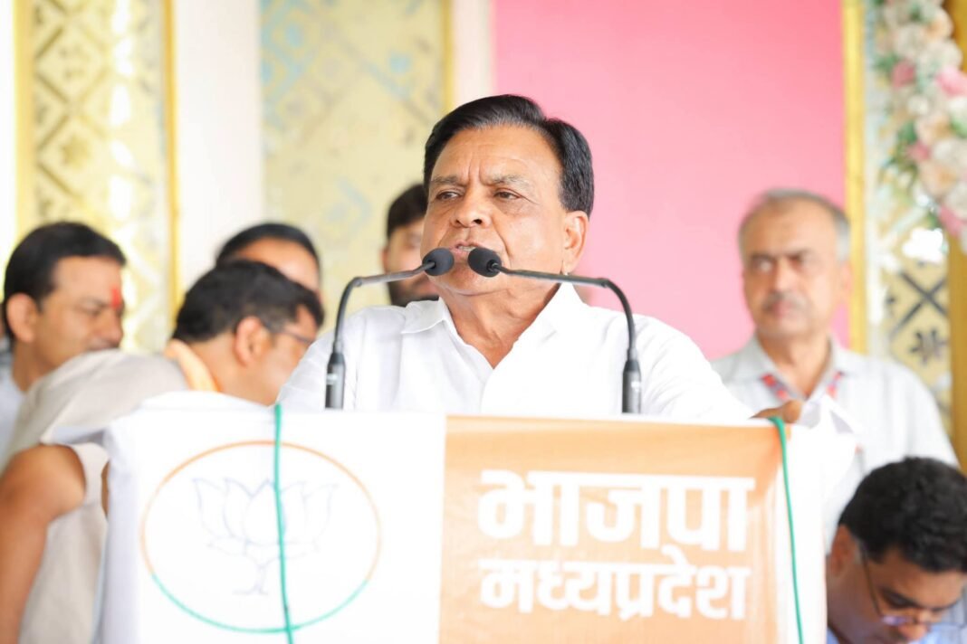 दतिया उपचुनाव: भाजपा ने फूंका जीत का बिगुल, चुनाव कार्यालय का हुआ शुभारंभ