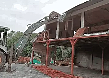 भोपाल के बड़ा तालाब पर चला बुलडोजर: एफटीएल के दायरे में बने फार्म हाउस और बंगले जमींदोज