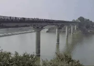 बैरसिया-नरसिंहगढ़ मार्ग पर पार्वती नदी के वैकल्पिक रास्ते पर आवागमन प्रतिबंधित