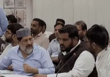 भोपाल कलेक्ट्रेट में मास्टर प्लान को लेकर हंगामा: जनप्रतिनिधियों में तीखी बहस
