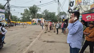 भोपाल: निगम की दुकानों के ऊपर बन रहा पार्षद का अवैध दफ्तर जमींदोज