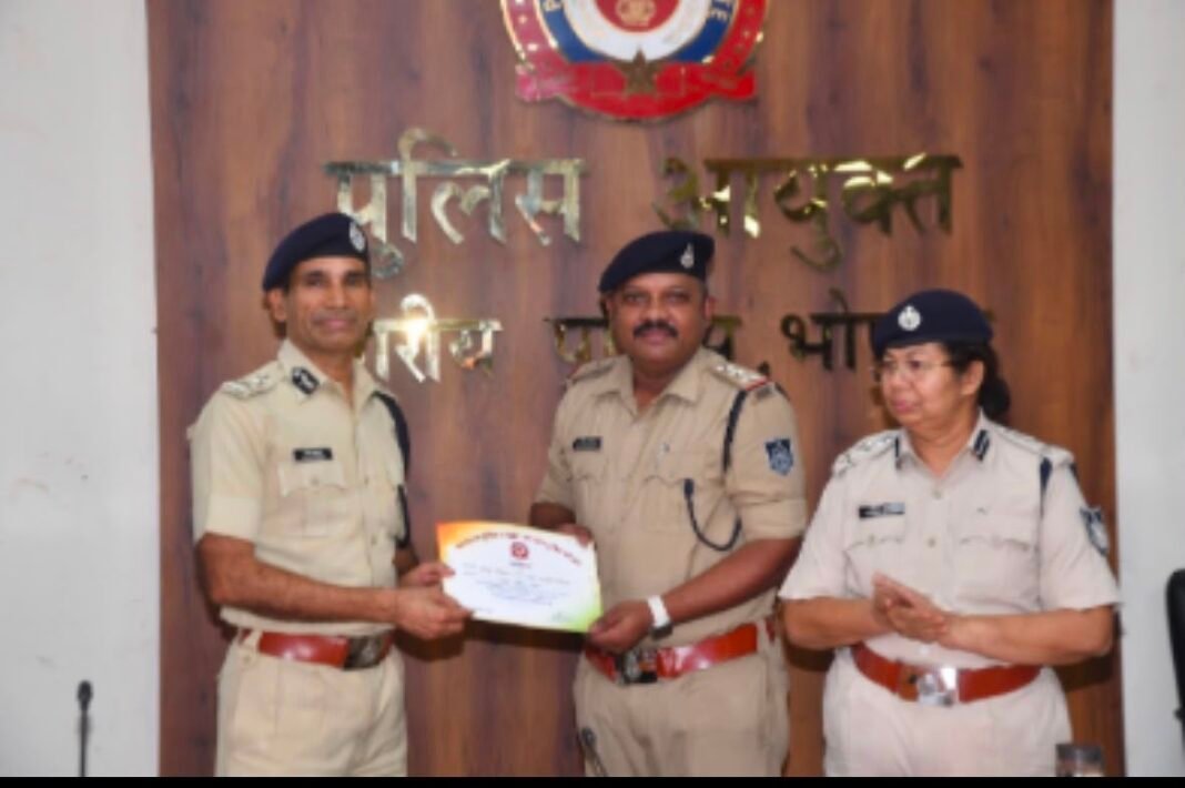 उत्कृष्ट कार्य के लिए भोपाल पुलिस के 150 अधिकारी-कर्मचारी सम्मानित