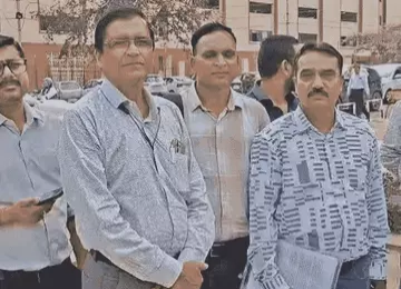 पशुपालन विभाग के तबादलों पर घमासान: वेटरनरी स्टाफ ने सीएम कार्यालय को सौंपा ज्ञापन, उच्च स्तरीय जांच की मांग
