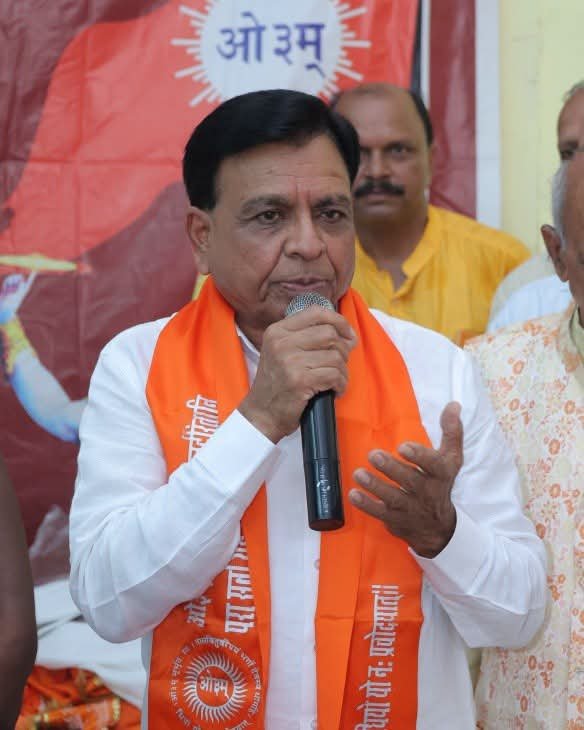 पिपलिया मंडी में आर्य समाज के कार्यक्रम में शामिल हुए उपमुख्यमंत्री जगदीश देवड़ा