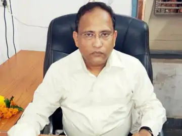 टीटी नगर एसडीएम अर्चना रावत कलेक्ट्रेट अटैच, दीपक पांडे को मिला अतिरिक्त प्रभार
