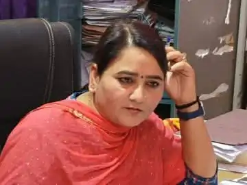 छतरपुर में भ्रष्टाचार पर कड़ा एक्शन: 6500 रुपए की रिश्वत लेने वाली ब्लॉक कोऑर्डिनेटर को 3 साल की सजा