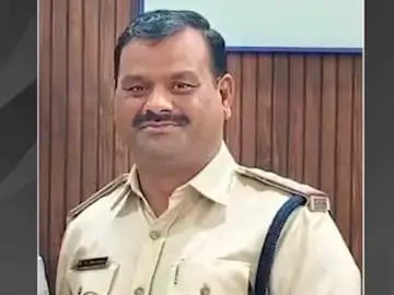 मिसरोद टीआई निलंबित: ‘जय जोहार’ पर अभद्र टिप्पणी और गाली-गलौज का मामला, कमिश्नर ने दिए जांच के आदेश